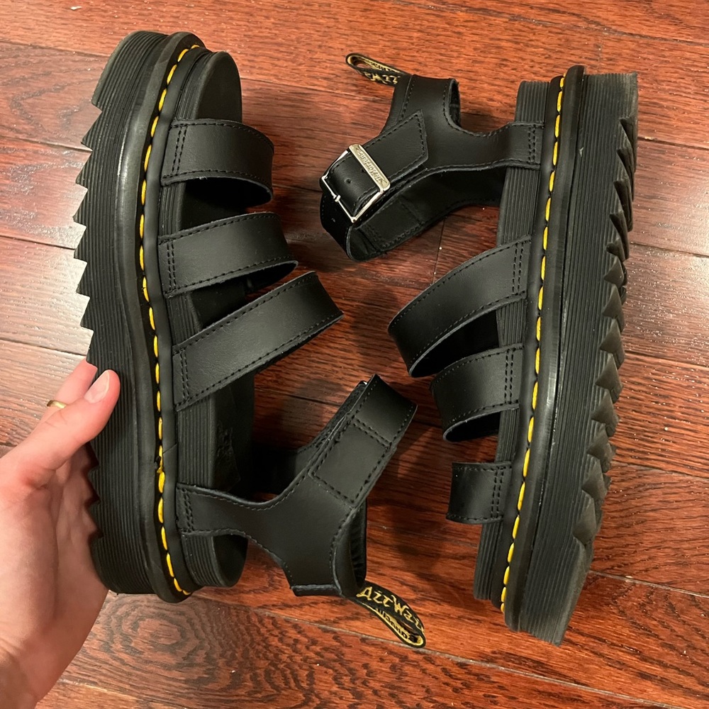 Doc Marten Platform Sandals black size 7.5